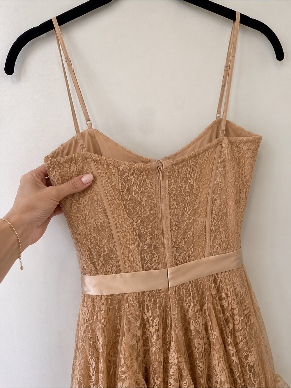 Alice + Olivia Floral Embroidered Sequin Mesh Maxi Gown Dress Size 2 - Picture 3 of 4